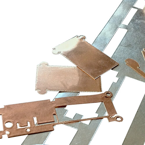 Mu- Kupferfolie kann leicht in jede gewünschte Form geschnitten werden.